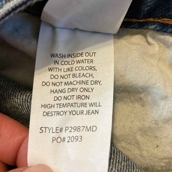 Special A High Rise Distressed Cropped Jeans - Picture 8 of 8